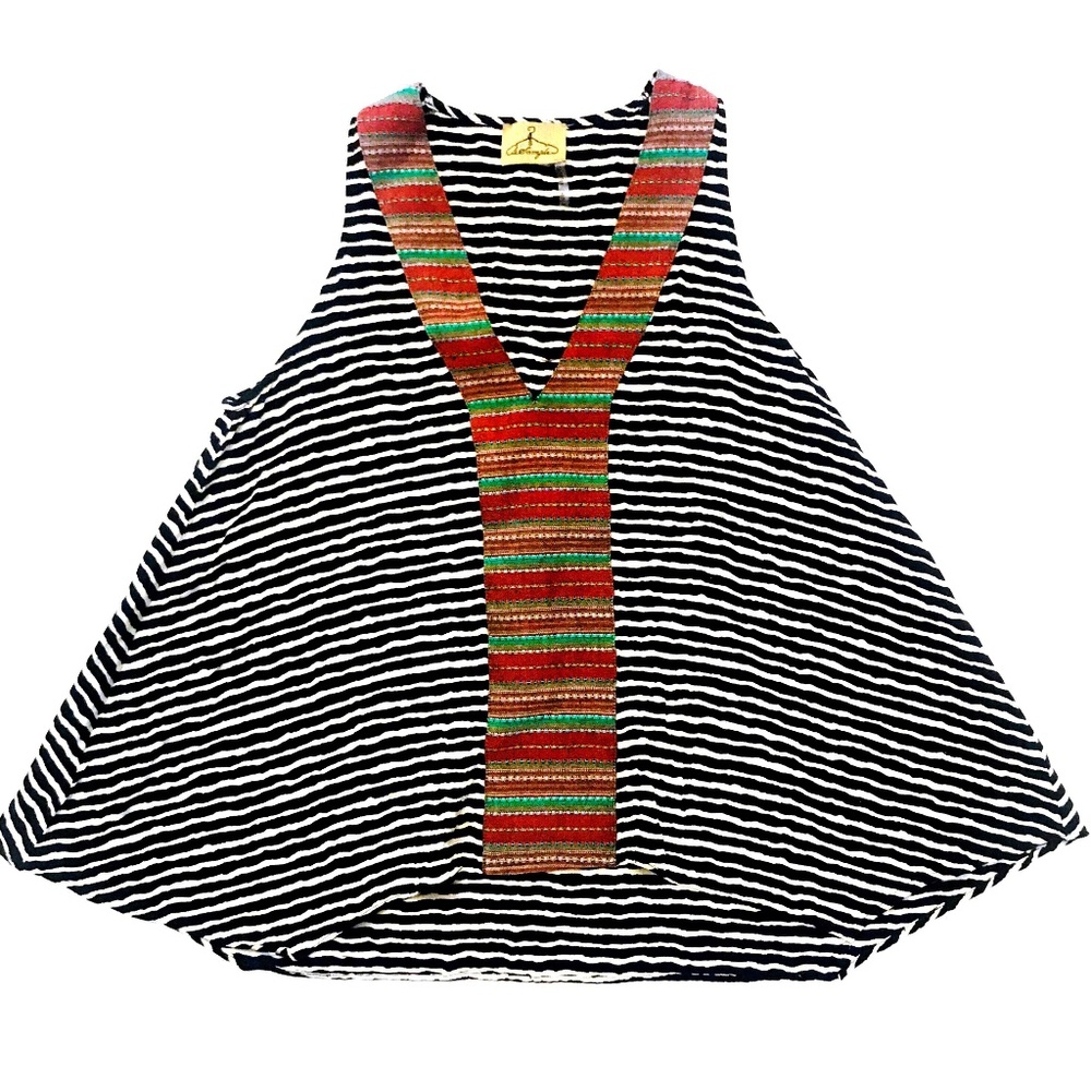 **HOST PICK** Le Sample Boho Style Tank - NWOT